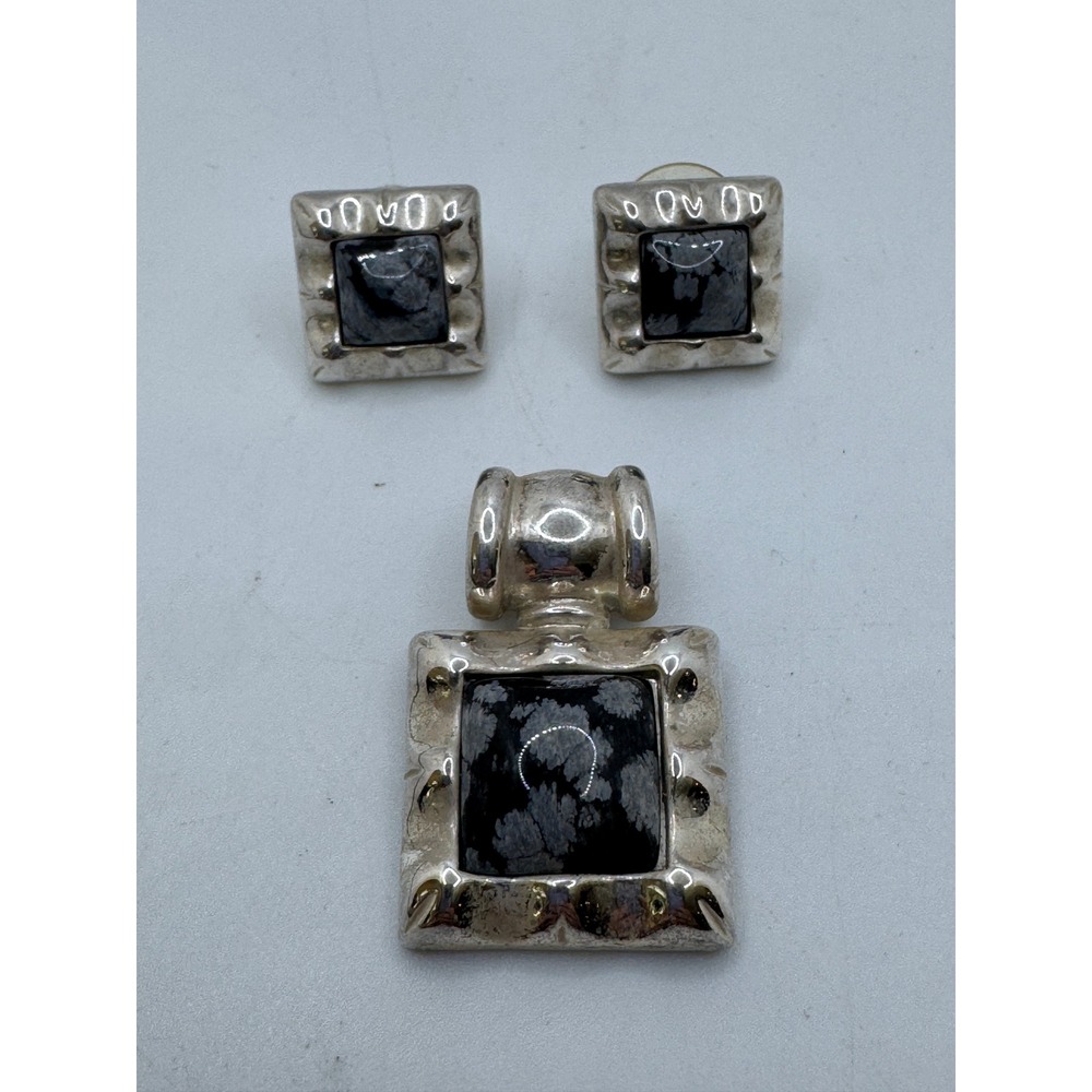 Silver Tone Snowflake Obsidian Square Pendant and Stud Earrings Jewelry Set